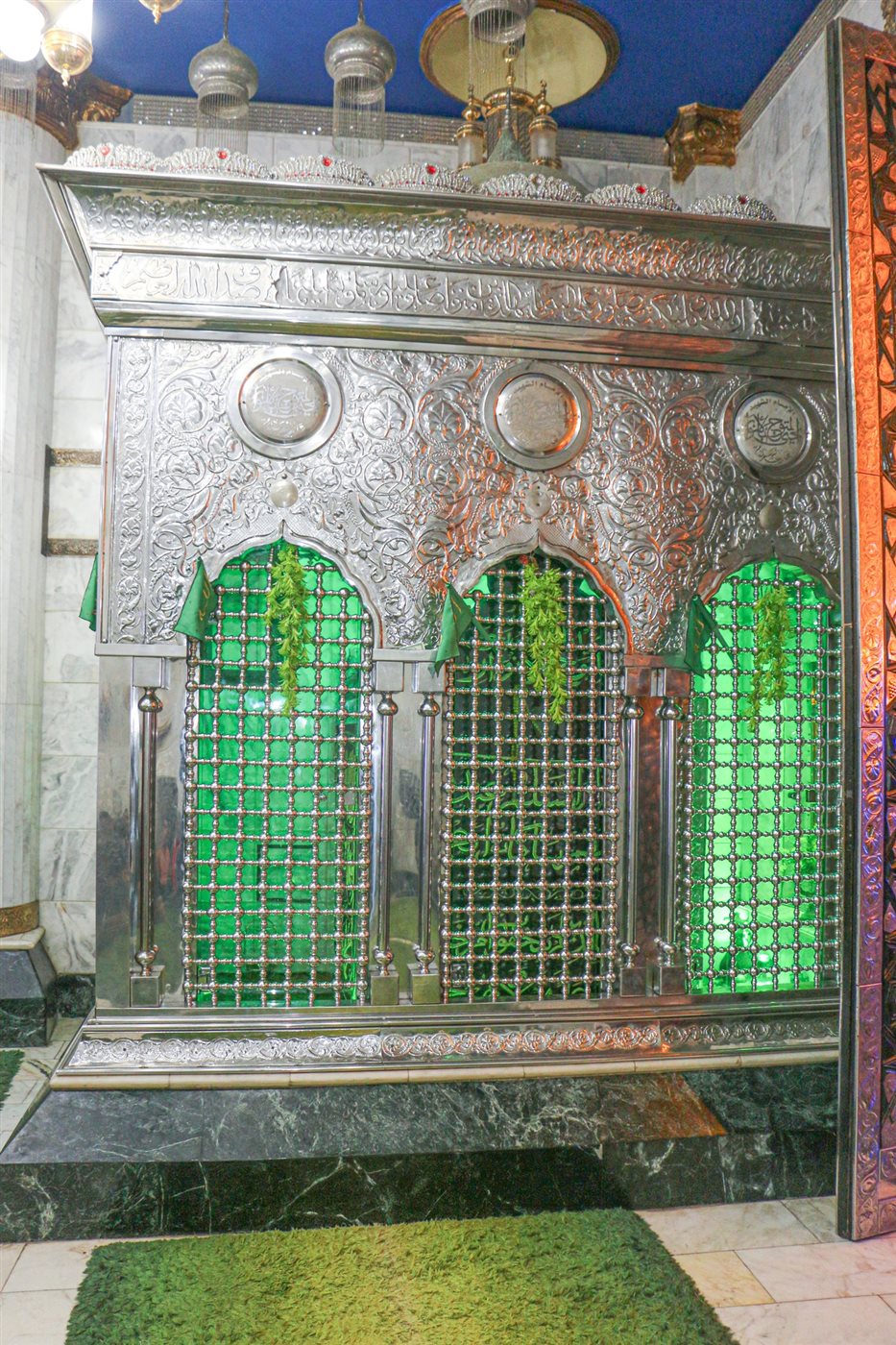 ضريح السيد يحيى المتوج بالأنوار بالزقازيق، فيتو