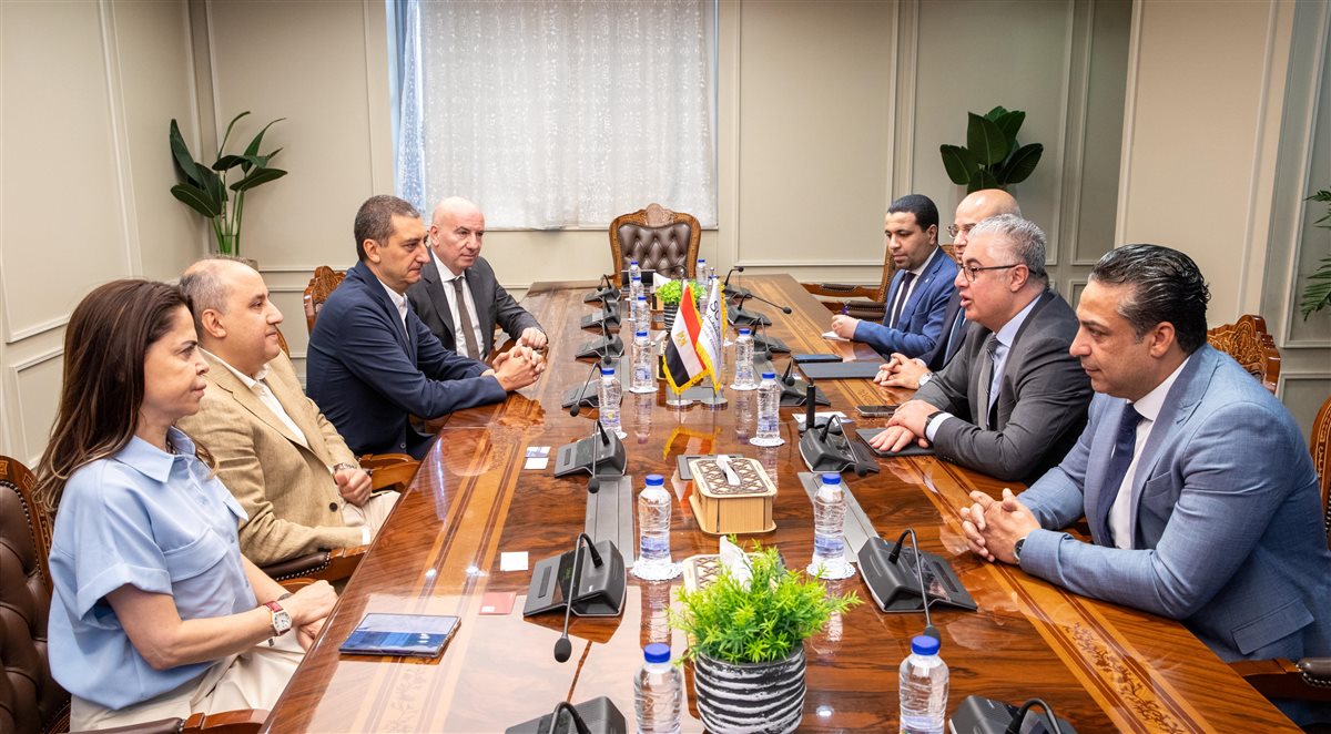 جانب من مراسم التوقيع، فيتو