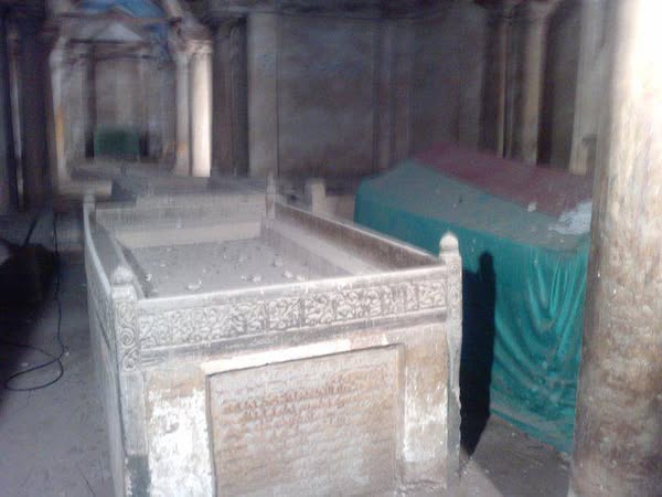 مرقد السيد يحيى، وطائفة من آل البيت النبوي، فيتو