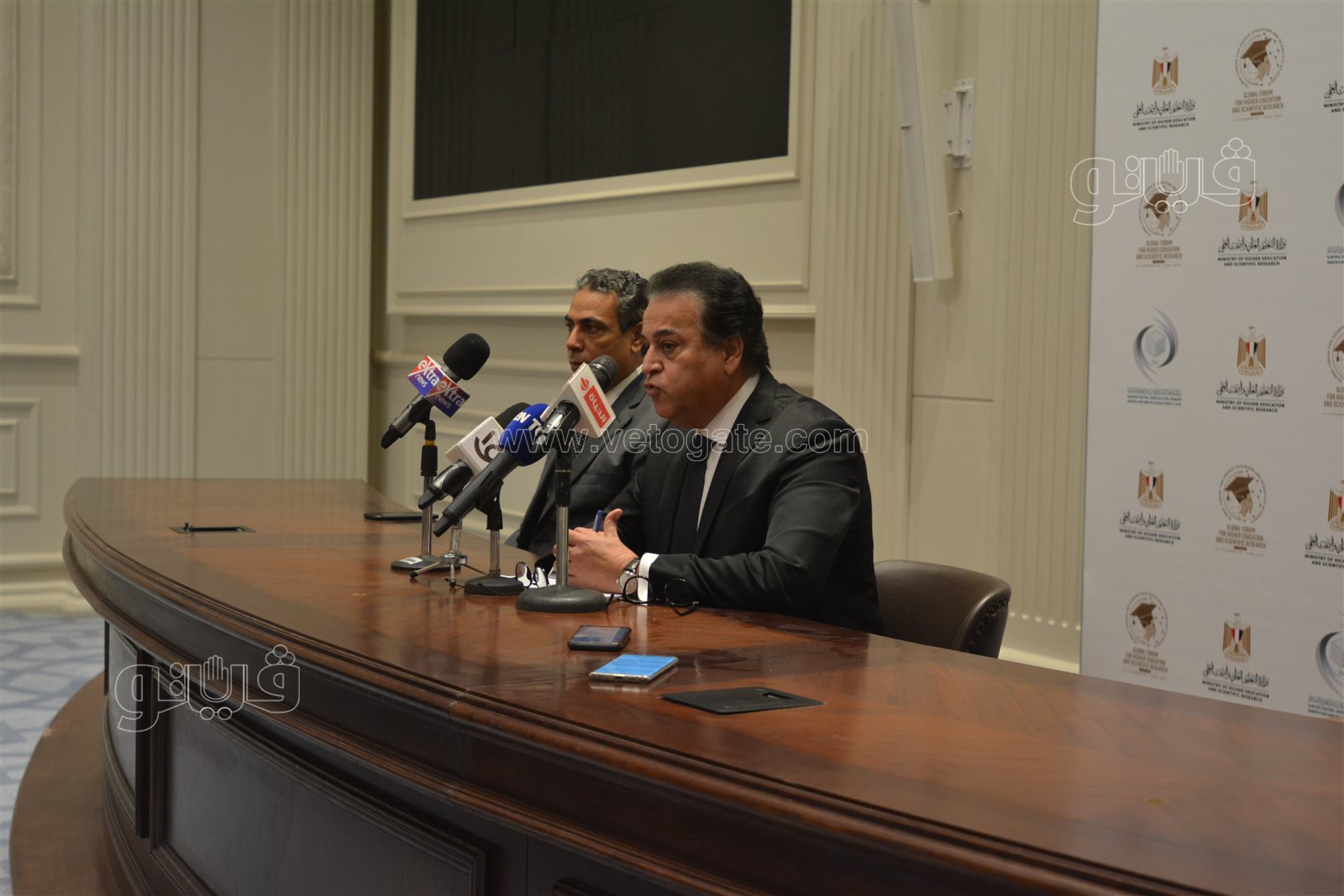 وزبر التربية والتعليم العالى (2)