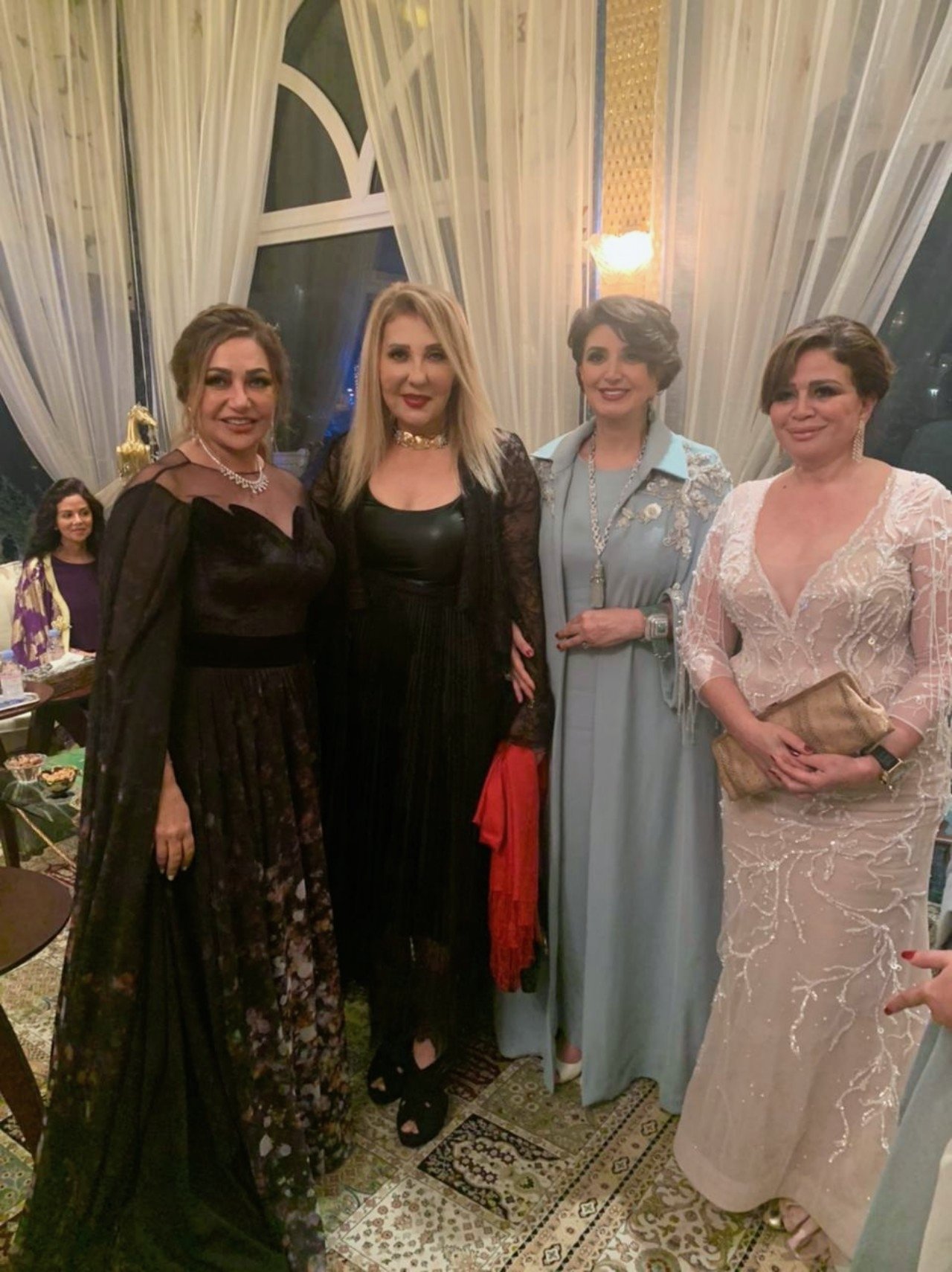 نادية الجندي مع إلهام شاهين وليلى علوي