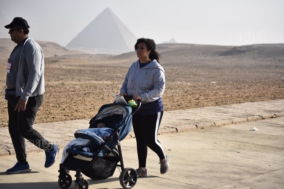 الجميلات يتصدرن المشهد في نصف ماراثون الأهرامات (14)