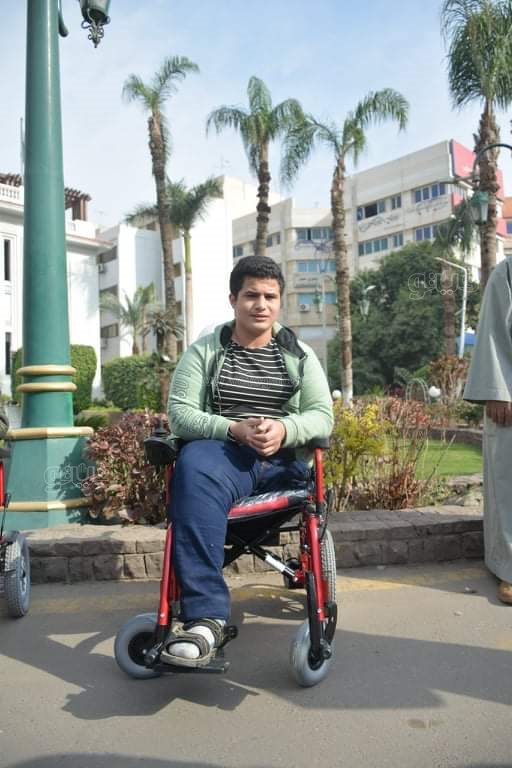 محافظ الجيزة الدولة تولي اهتمامًا كبيرًا بتنفيذ طلبات ذوي الهمم (4)