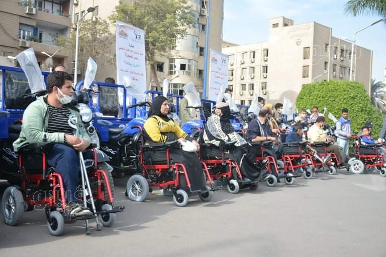 محافظ الجيزة الدولة تولي اهتمامًا كبيرًا بتنفيذ طلبات ذوي الهمم (7)