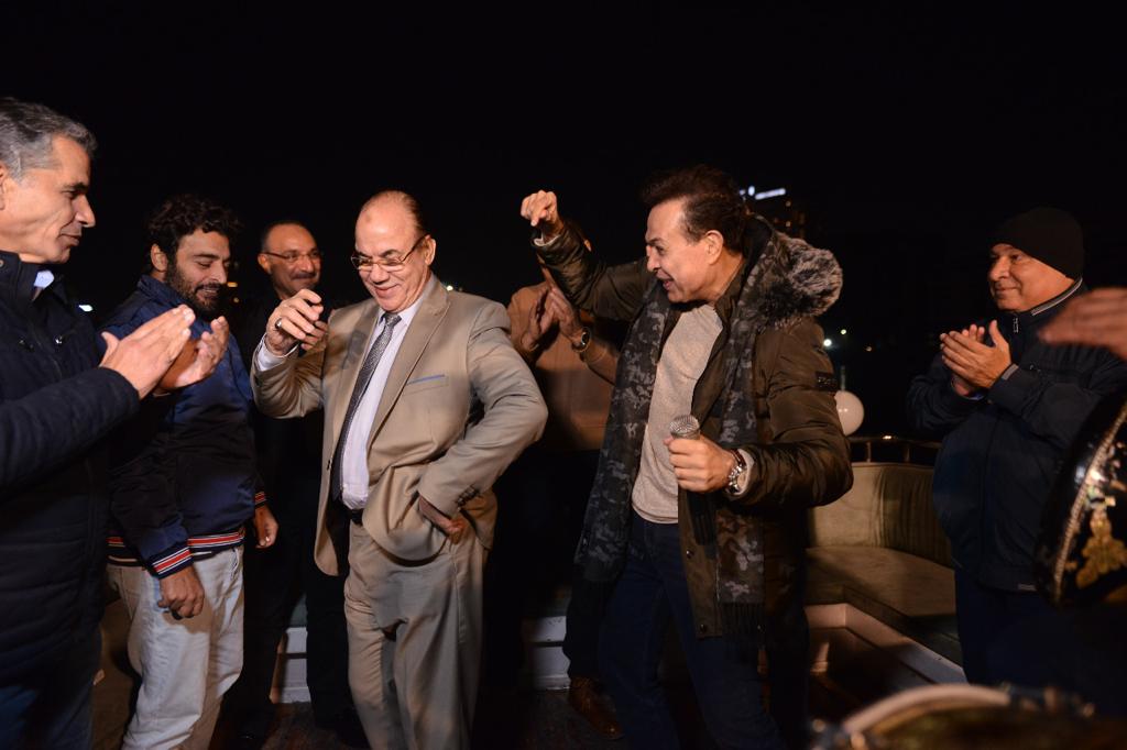 حميد الشاعري يحتفل بأول البوم لحكيم (8)