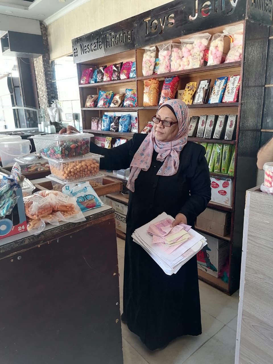 جانب من الحملة، فيتو