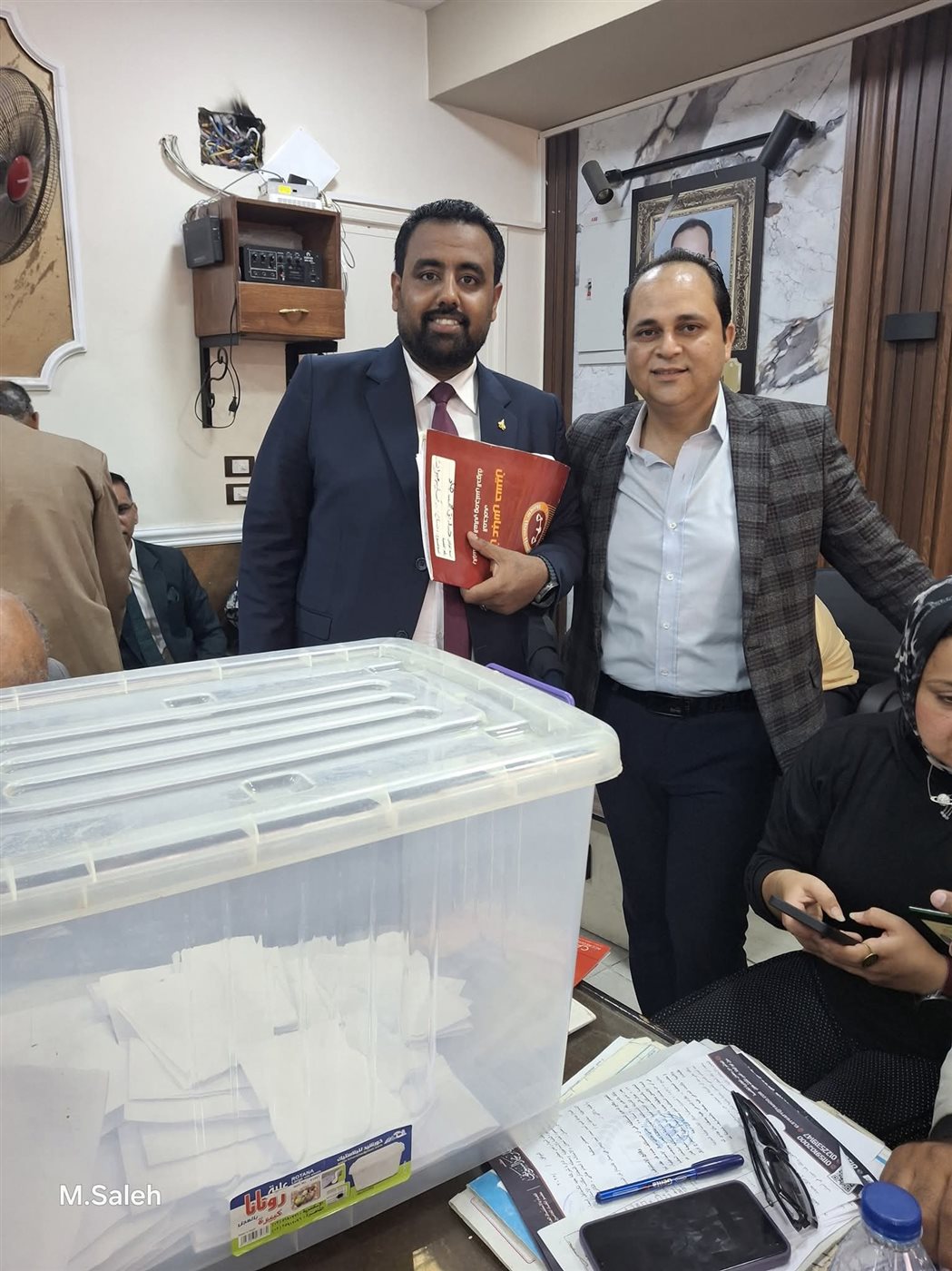 جانب من عملية التصويت، فيتو