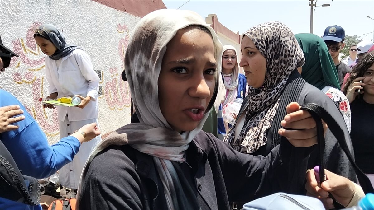 جانب من خروج الطلاب، فيتو