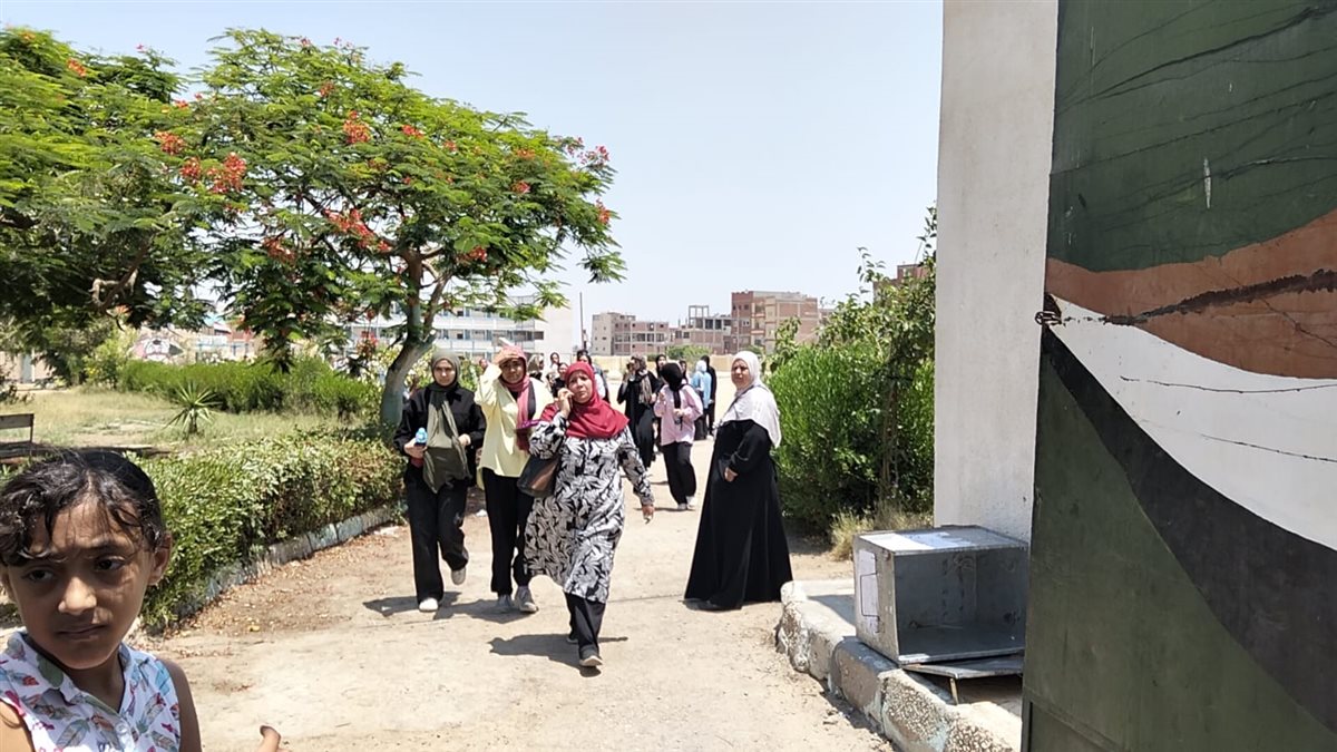 جانب من خروج الطلاب، فيتو