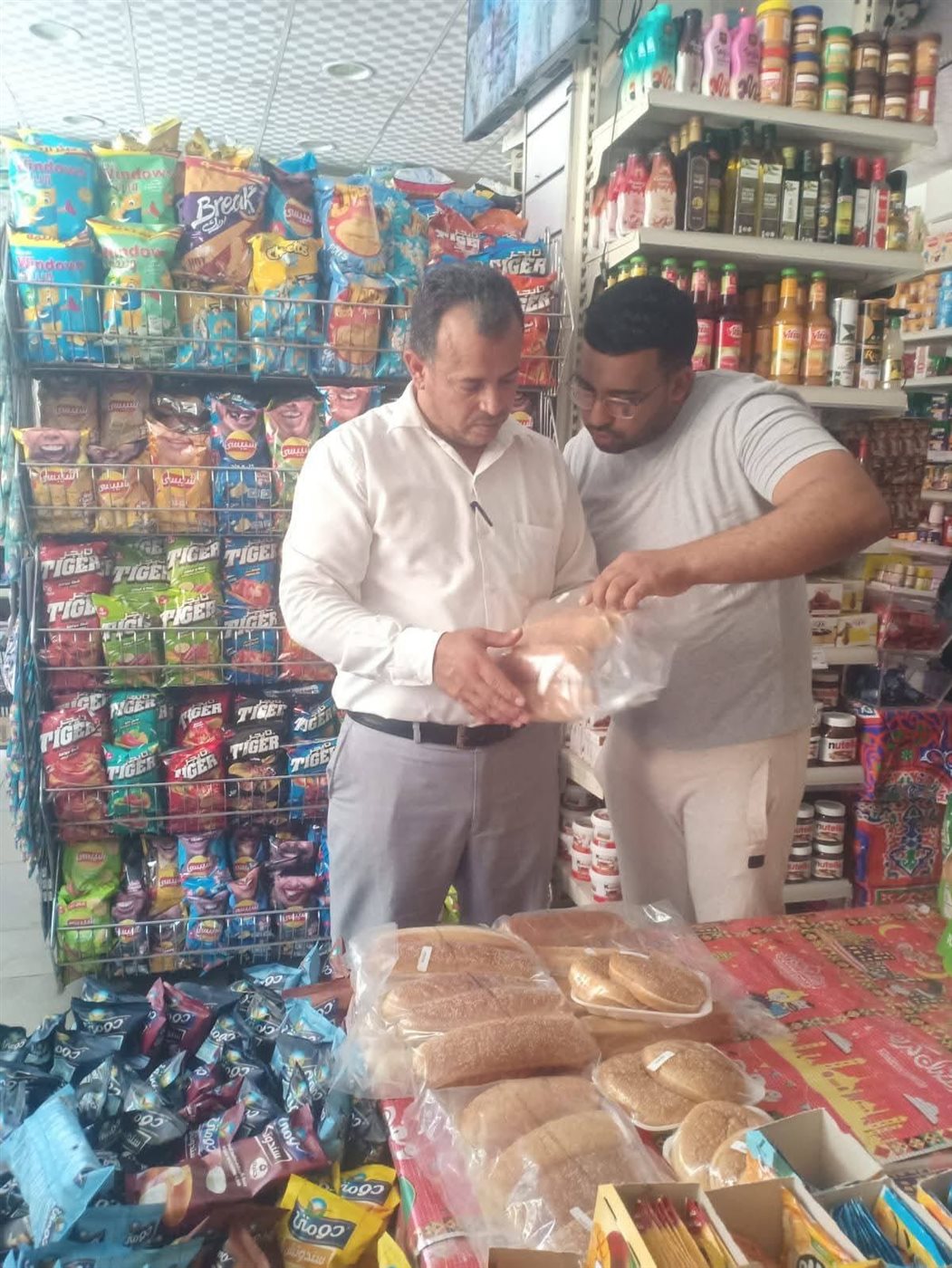 جانب من الحملات التموينية، فيتو