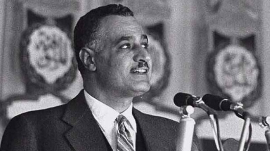 جمال عبد الناصر فى أحد خطبه