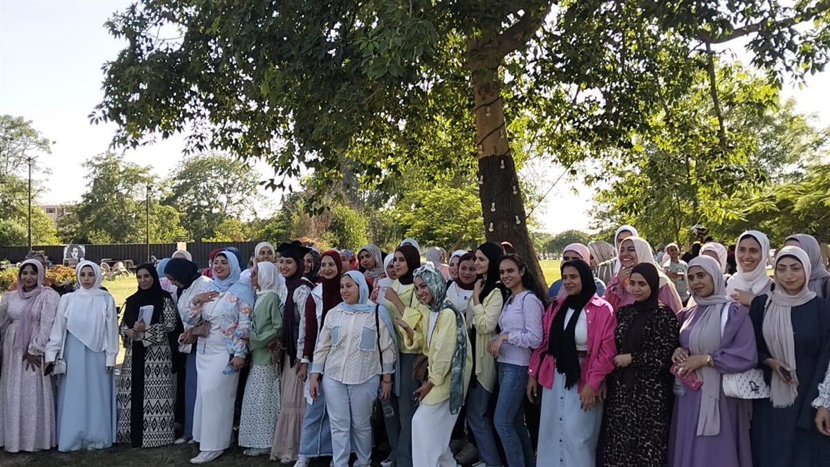 جانب من احتفال الطلاب، فيتو