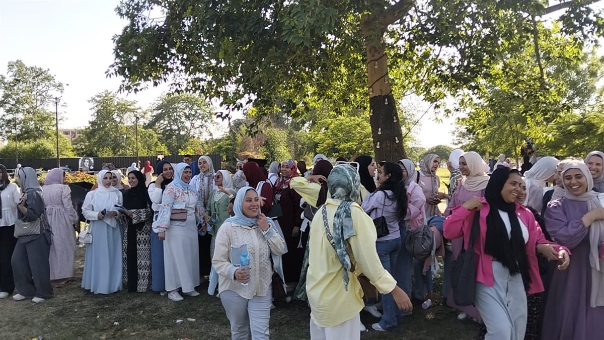 جانب من احتفال الطلاب، فيتو