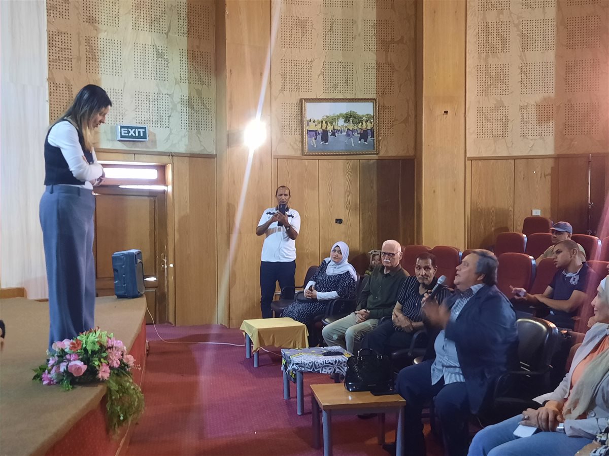 جانب فعاليات الندوة، فيتو