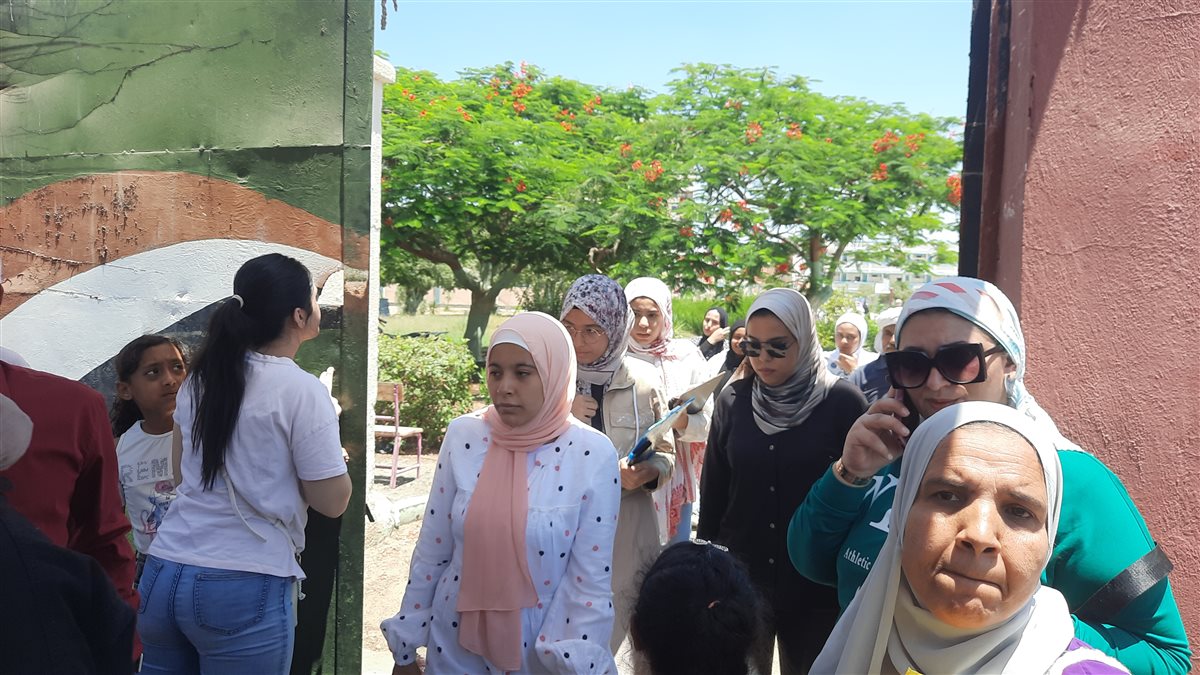 جانب من رصد آراء الطلاب بالإسماعيلية، فيتو