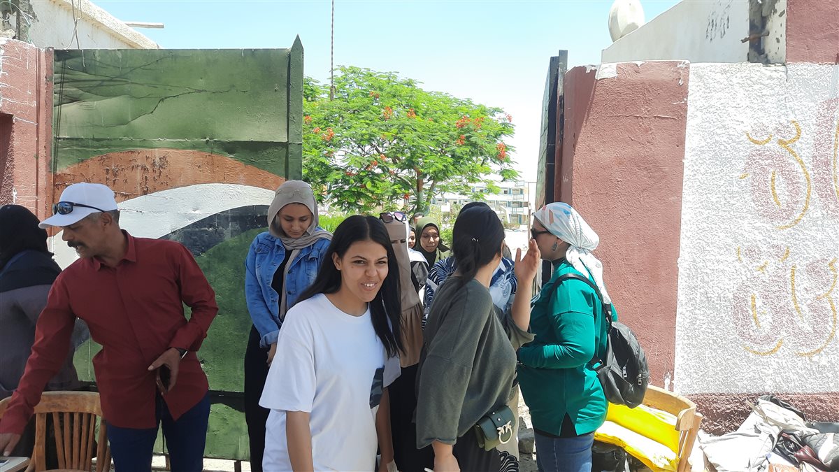 جانب من رصد آراء الطلاب بالإسماعيلية، فيتو