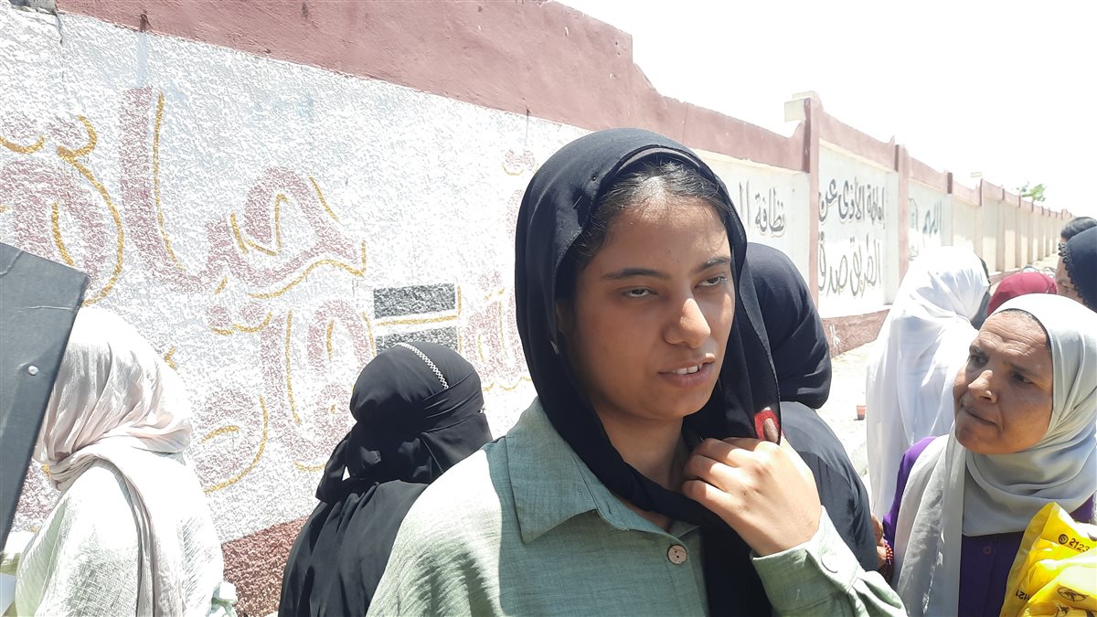 جانب من رصد آراء الطلاب بالإسماعيلية، فيتو