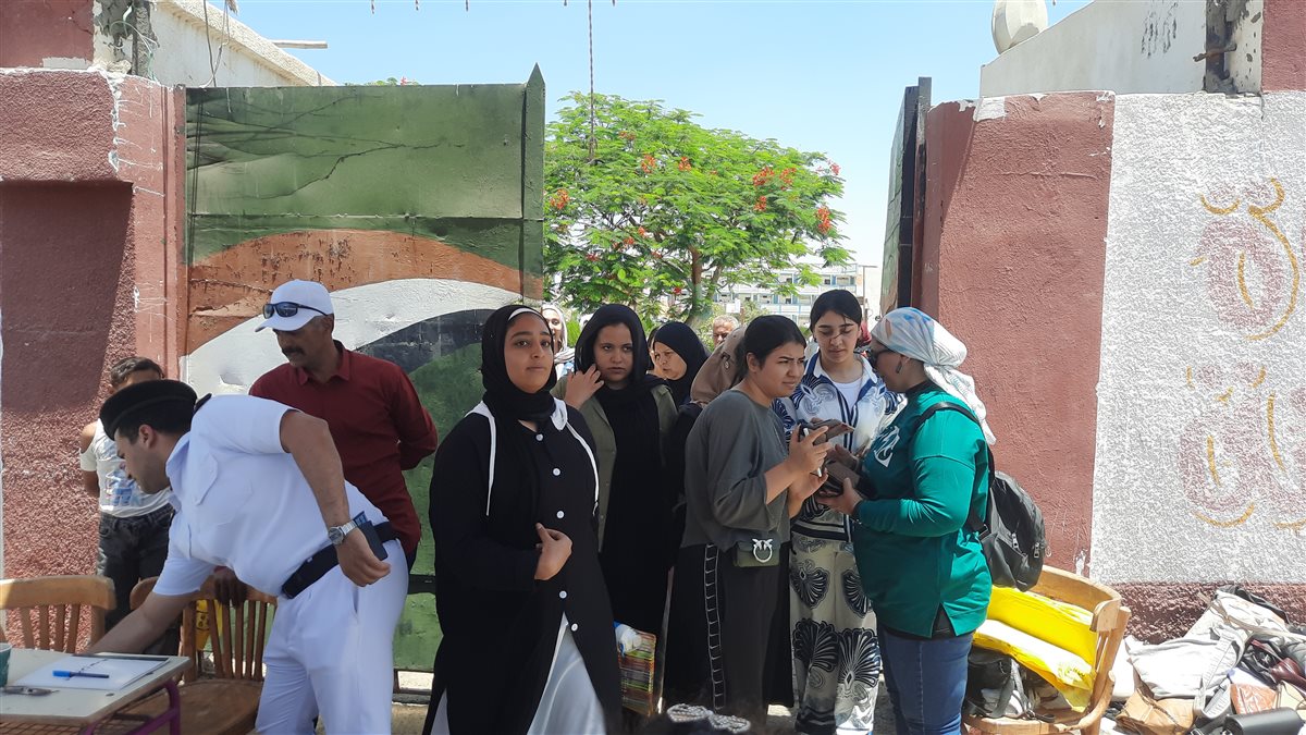 جانب من رصد آراء الطلاب بالإسماعيلية، فيتو