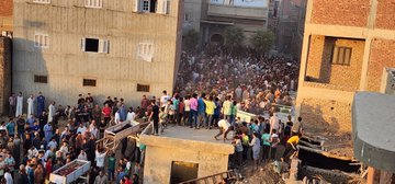 أهالي السنابسة يودعون 19 فتاة، فيتو