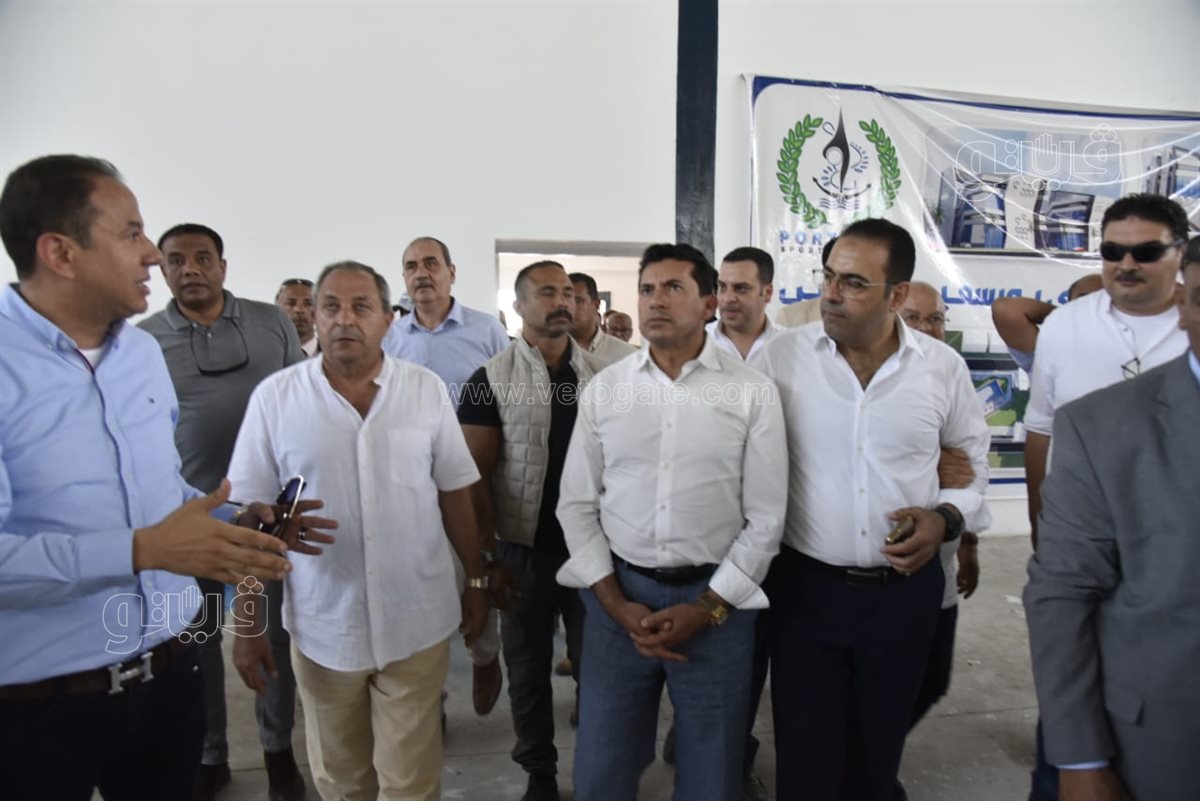 محافظ بورسعيد ووزير الشباب والرياضه يتفقدان نادي بورسعيد الرياضي، فيتو