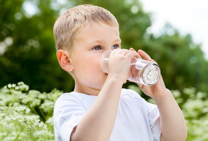 الطقس الحار يؤثر على شهية الطفل 