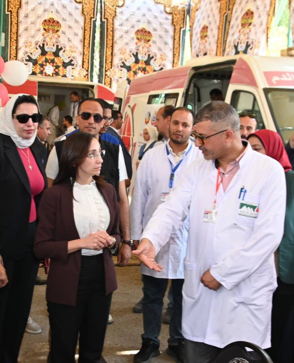 محافظ البحيرة تتفقد فعاليات حملة التبرع بالدم، فيتو