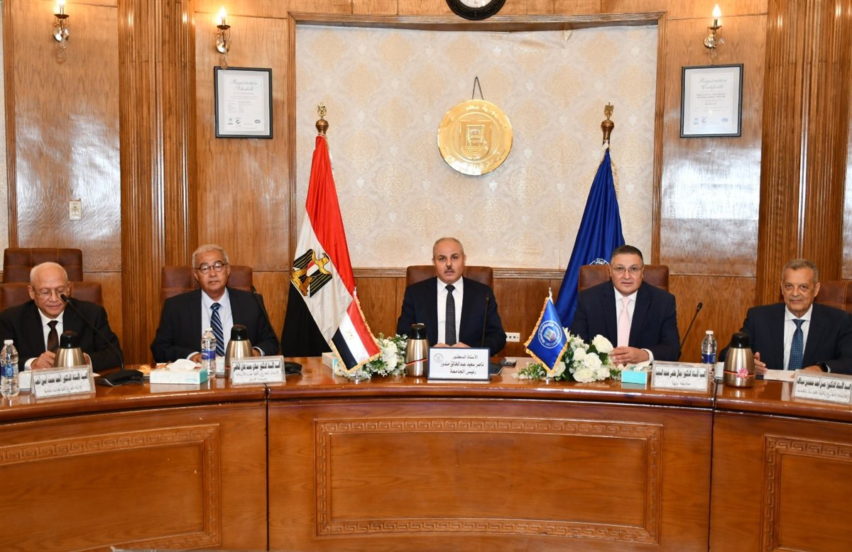 جانب من الاجتماع، فيتو