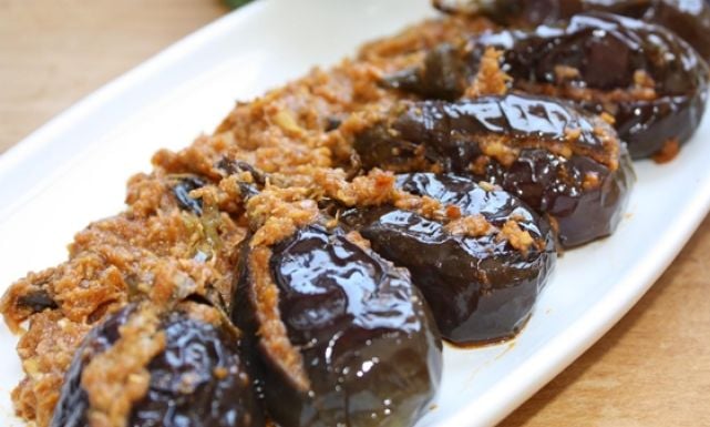 طريقة عمل محشى الباذنجان 