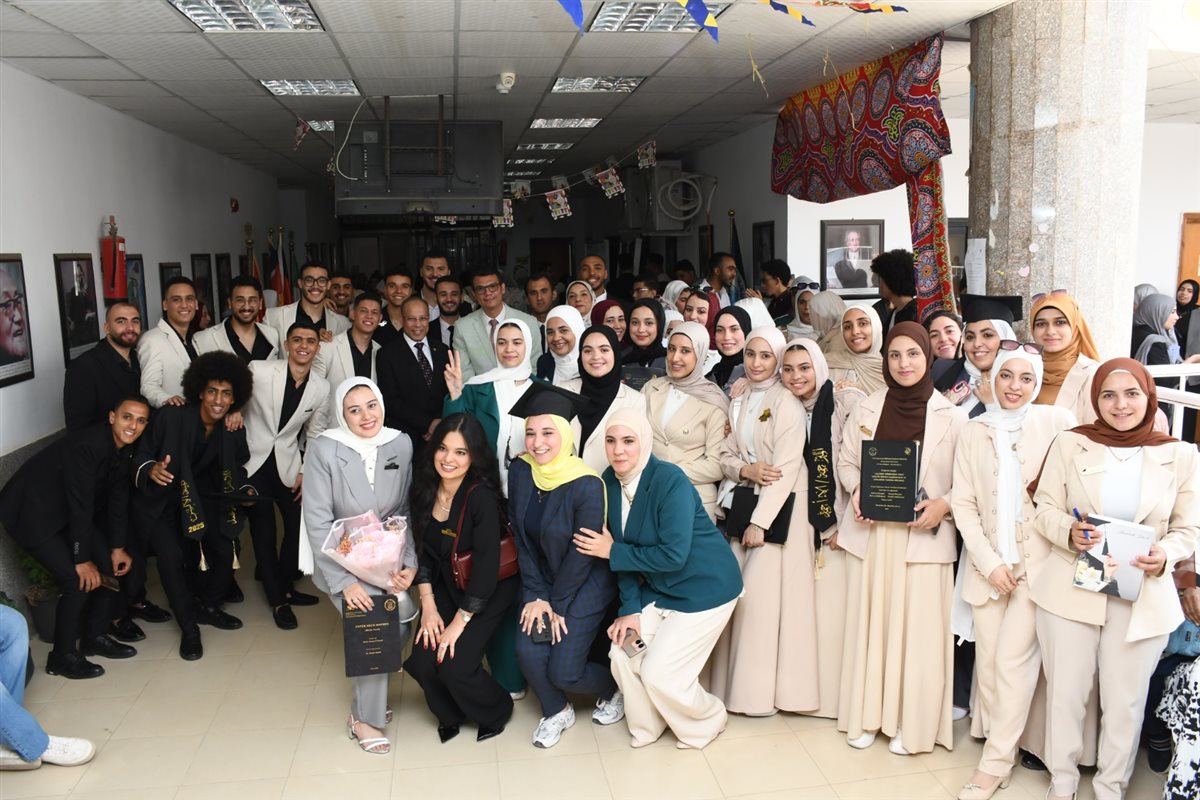 جانب من مشاريع الطلاب، فيتو