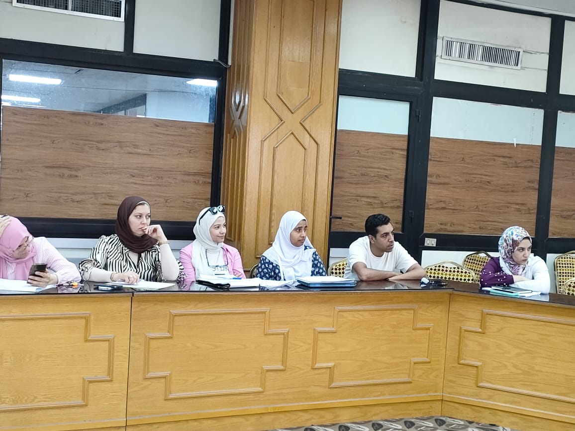 جانب من الاجتماع، فيتو