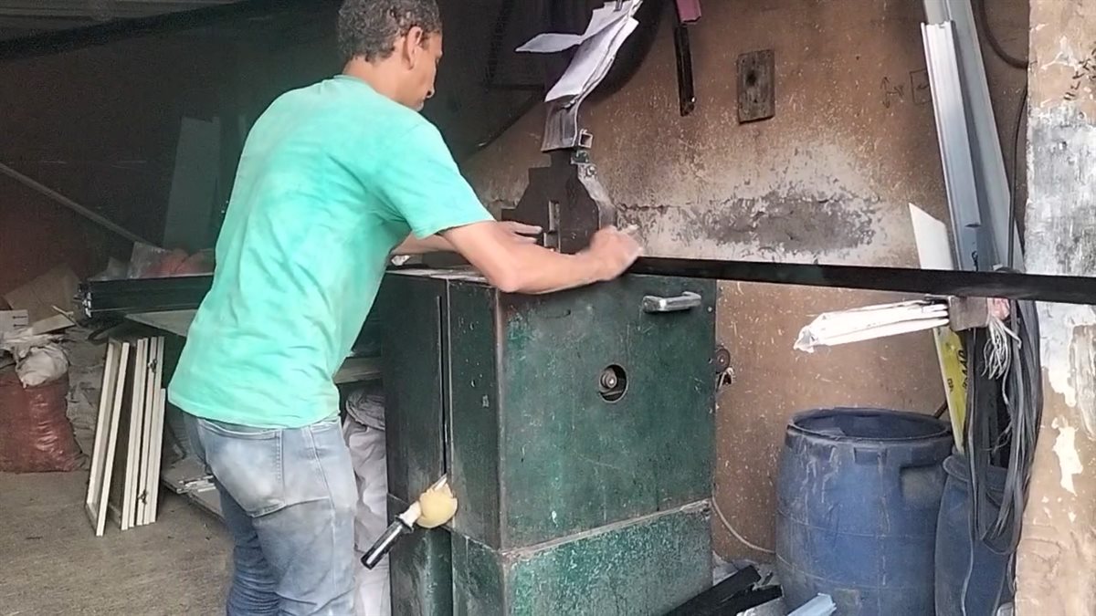 ورش صناعة المطابخ الالمنيوم في غمرة