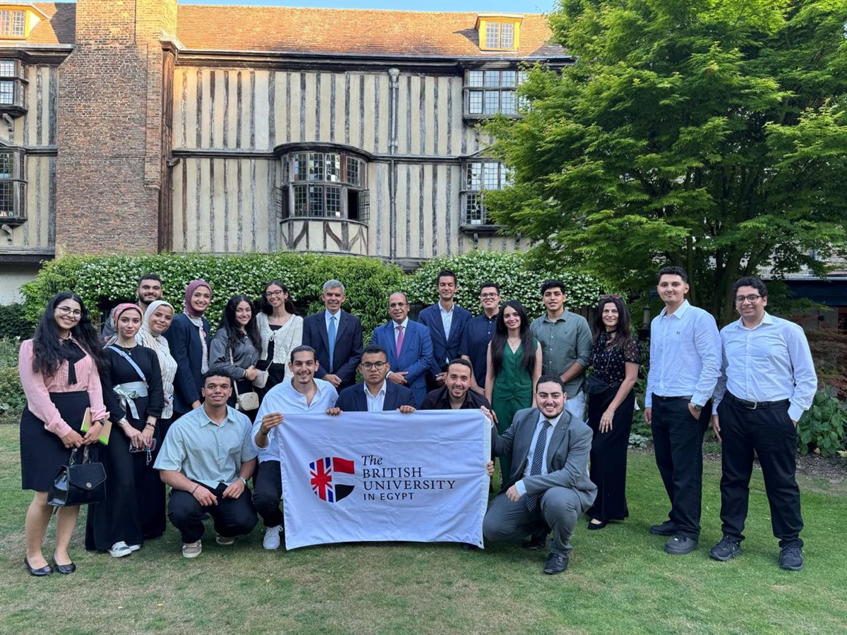 لقاء رئيس الجامعة البريطانية والدكتور محمد العريان