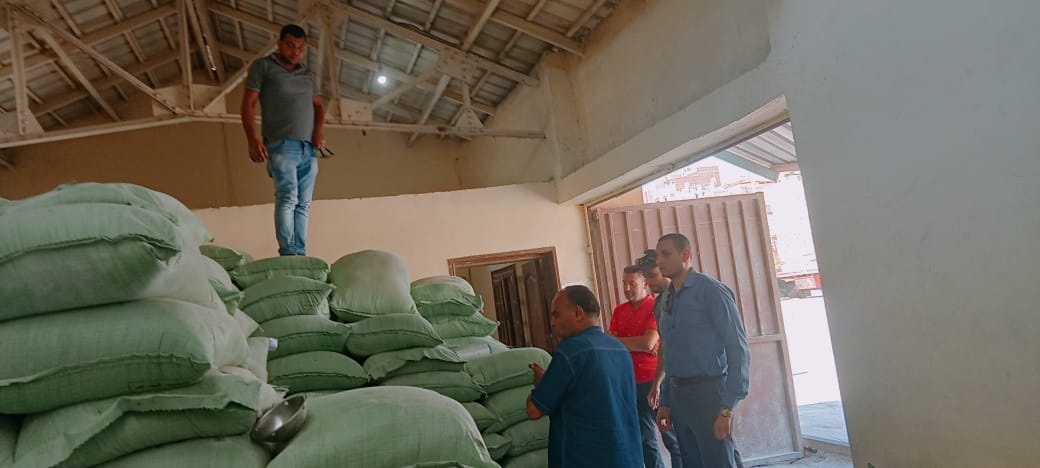 حملات تموينية مكثفة علي الأسواق بدمياط