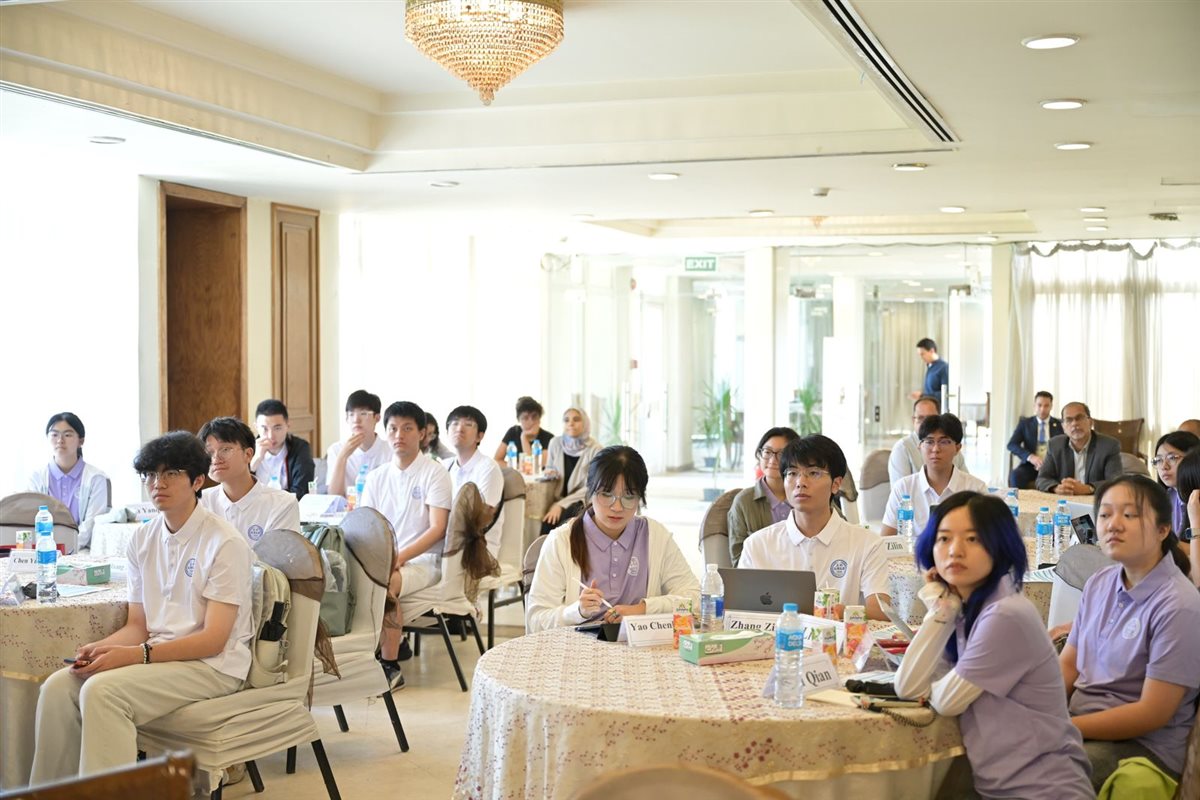 المدرسة الصيفية بجامعة القاهرة