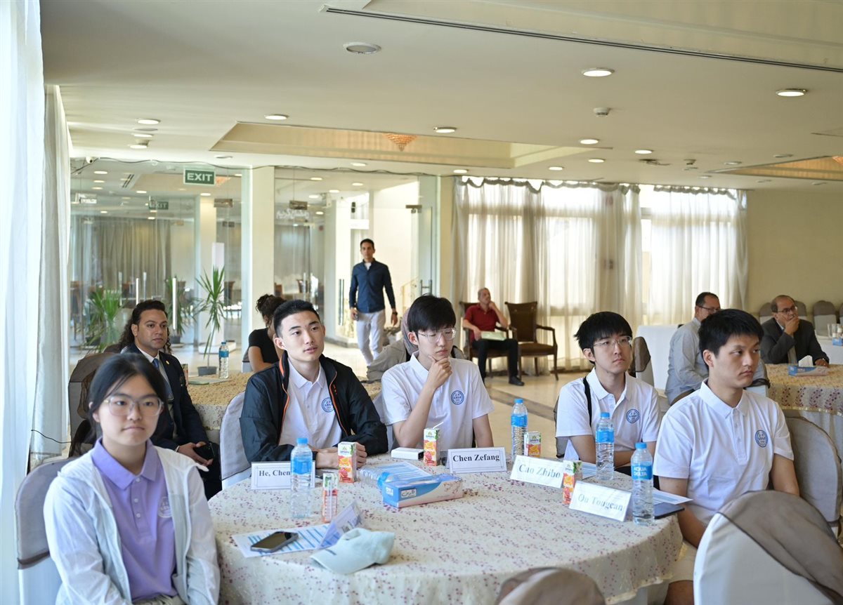 المدرسة الصيفية بجامعة القاهرة