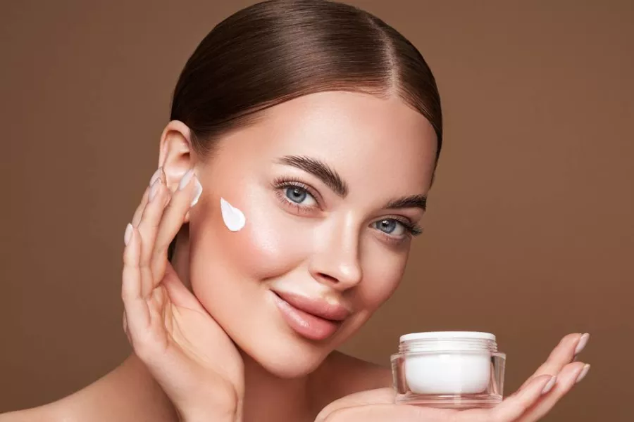 ترطيب البشرة