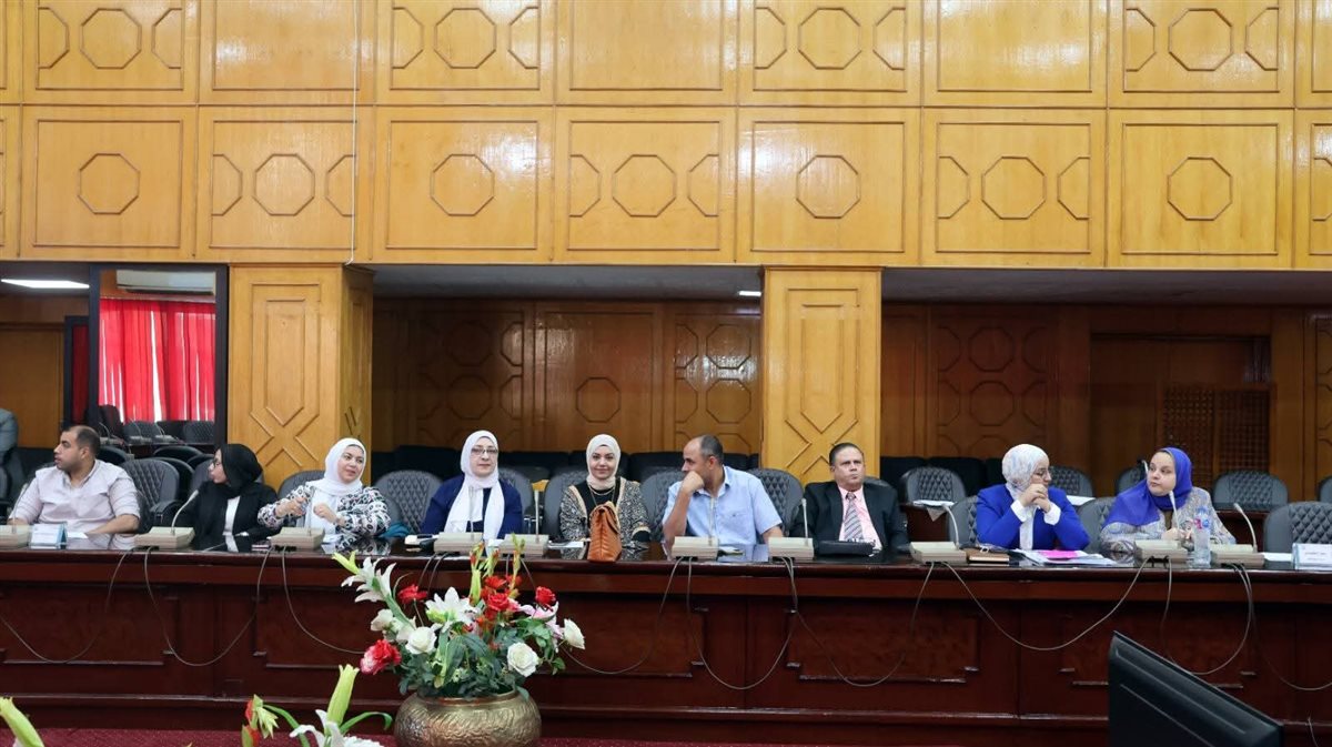 جانب من الاجتماع، فيتو