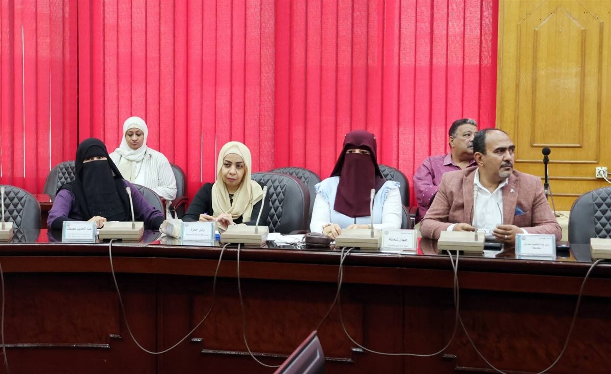 جانب من الاجتماع، فيتو