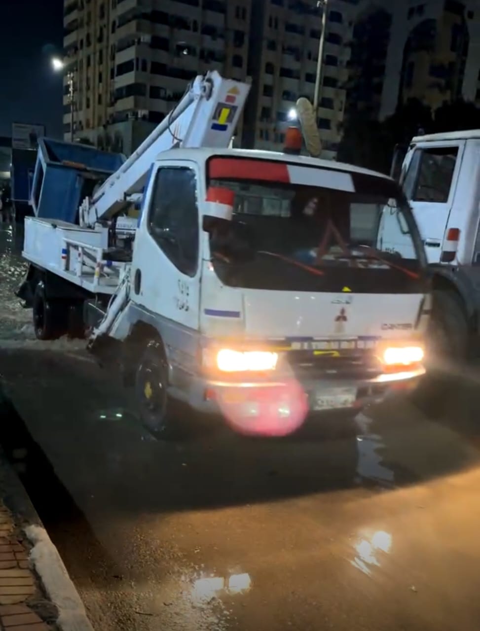 جانب من التعامل مع كسر الماسورة، فيتو