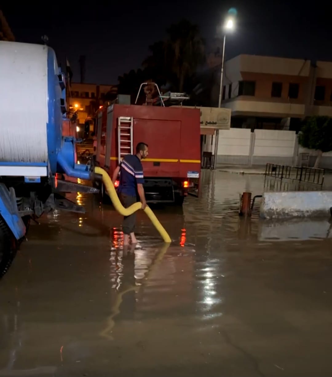 جانب من التعامل مع كسر الماسورة، فيتو