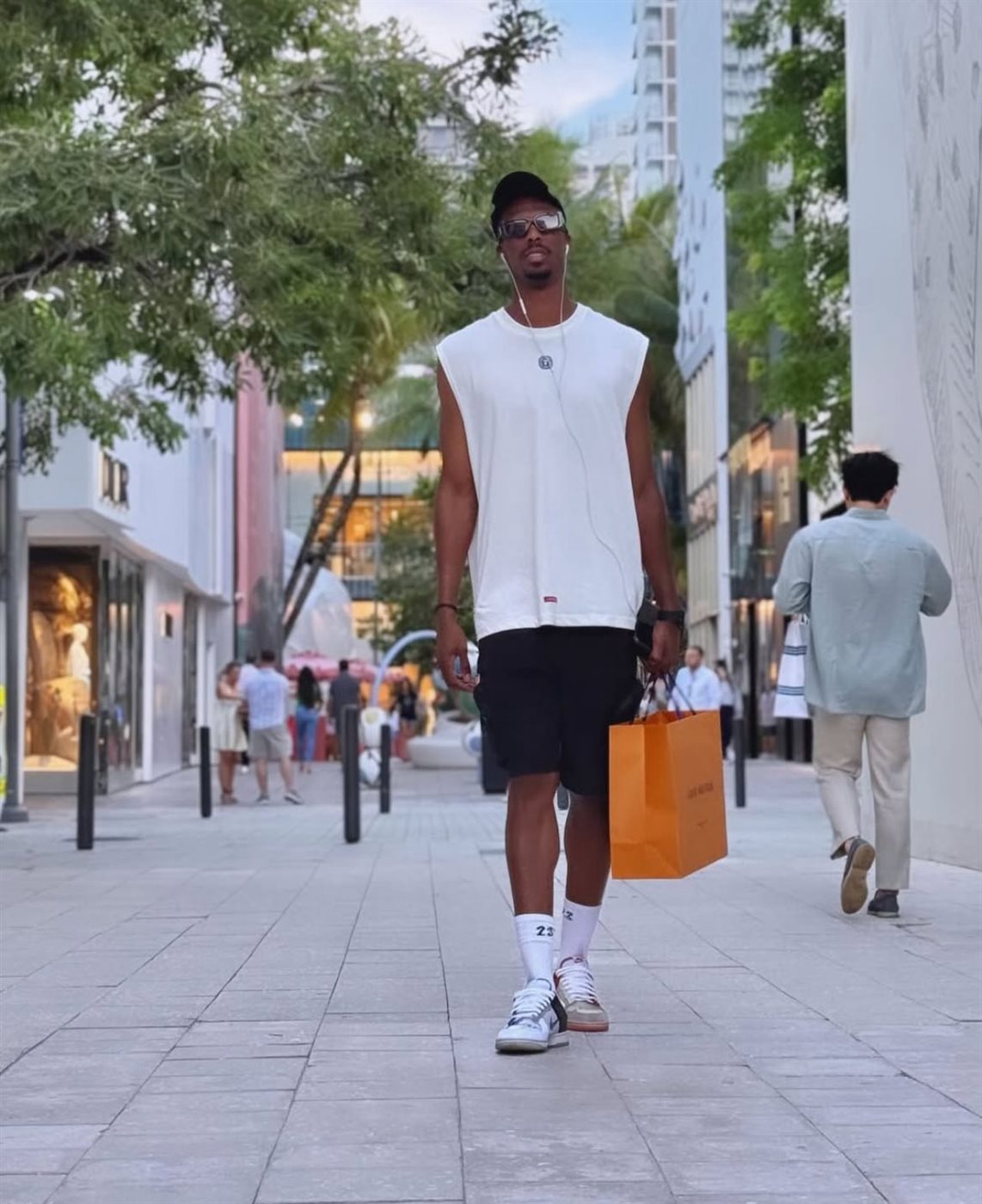 كنو لاعب الهلال، فيتو