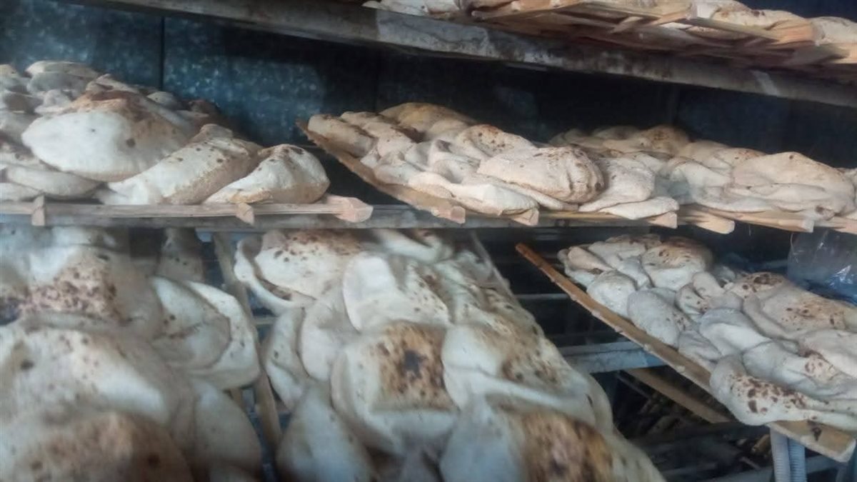 جانب من صرف الخبز اليوم، فيتو