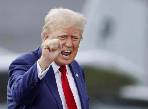 غضب ترامب من سؤال عن ملفات إبستين، فيتو