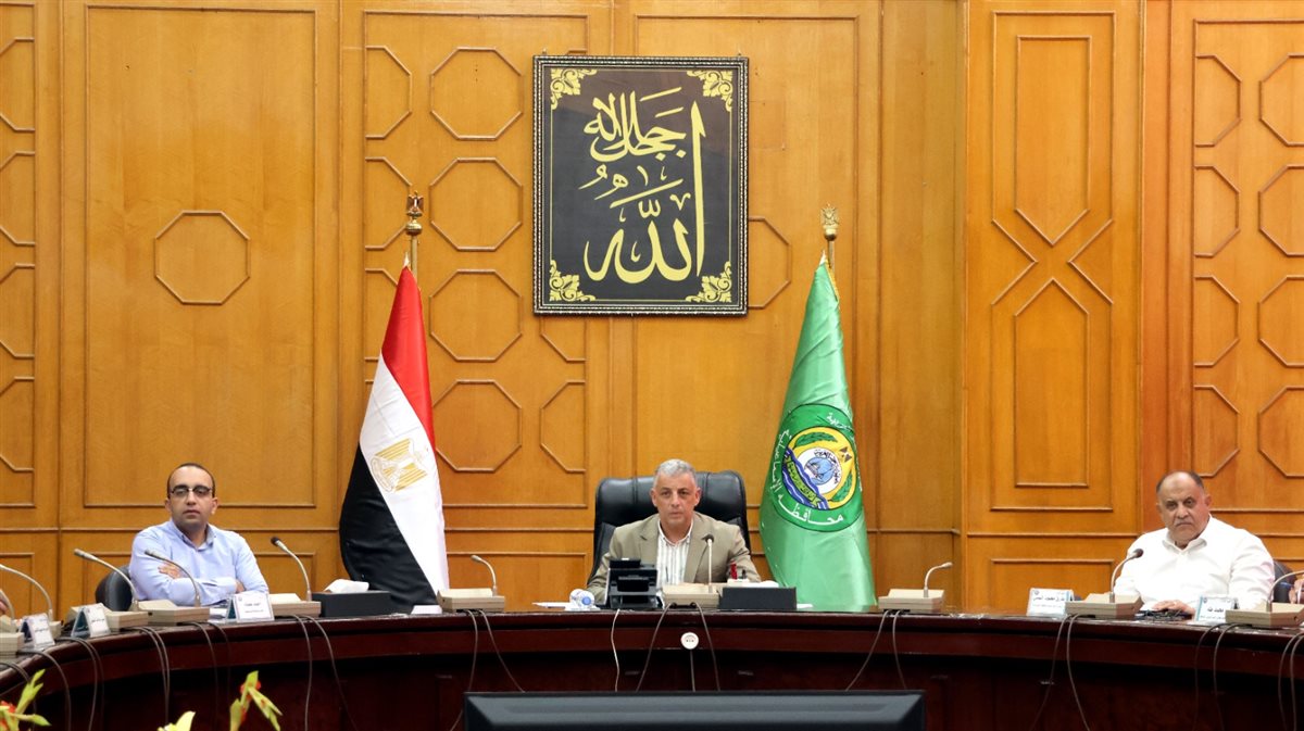 جانب من الاجتماع، فيتو