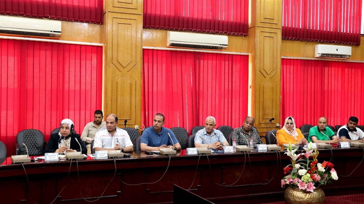 جانب من الاجتماع، فيتو