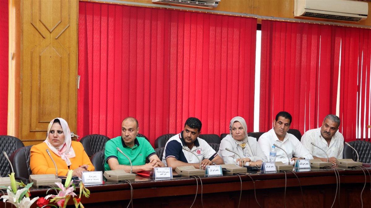 جانب من الاجتماع، فيتو