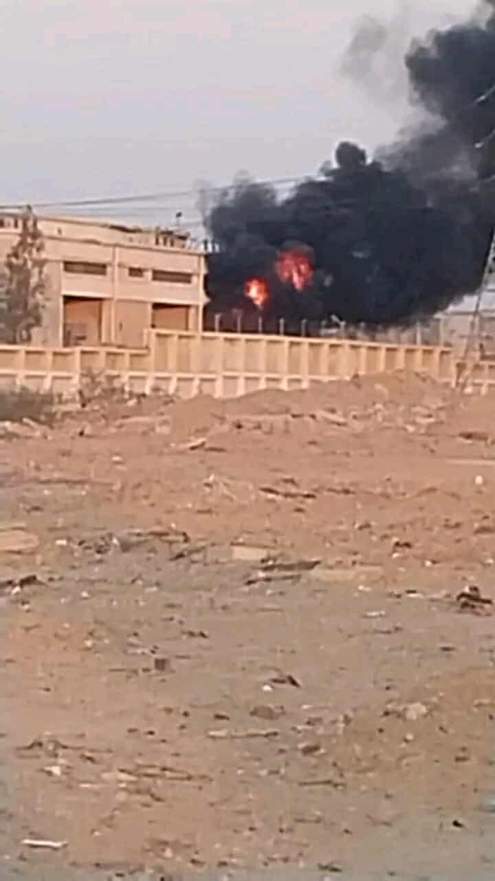 السيطرة على حريق محدود بمحطة محولات غرب الحي العاشروعودة التيار تدريجيًا،فيتو