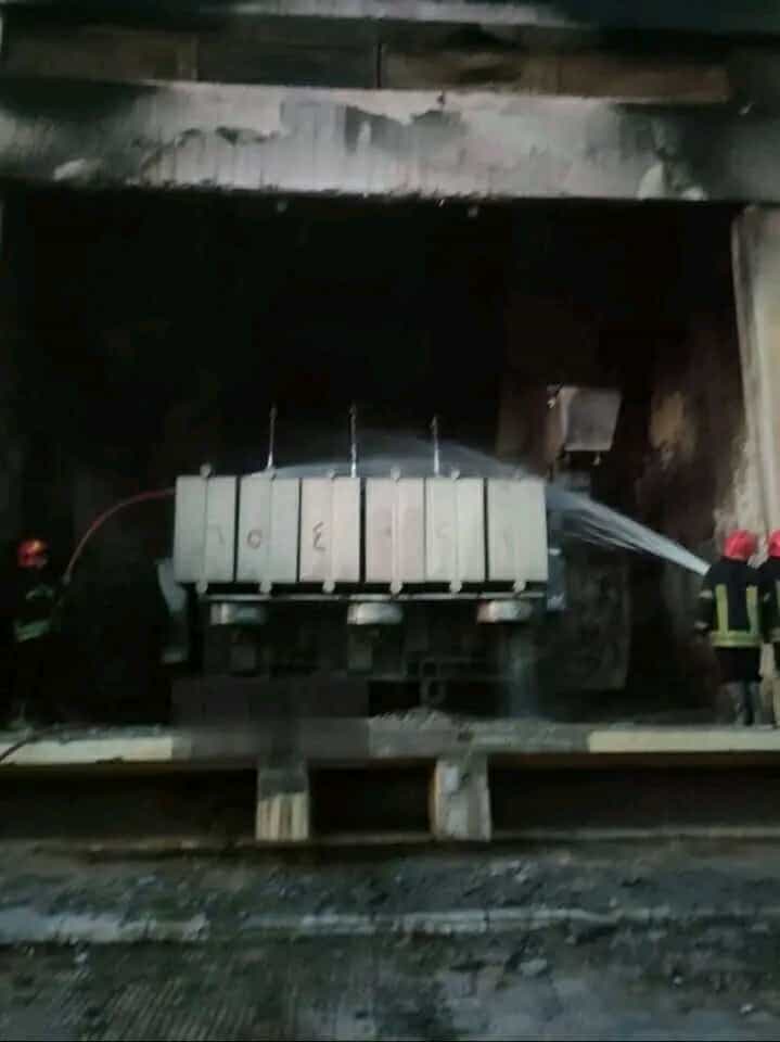 السيطرة على حريق محدود بمحطة محولات غرب الحي العاشروعودة التيار تدريجيًا،فيتو