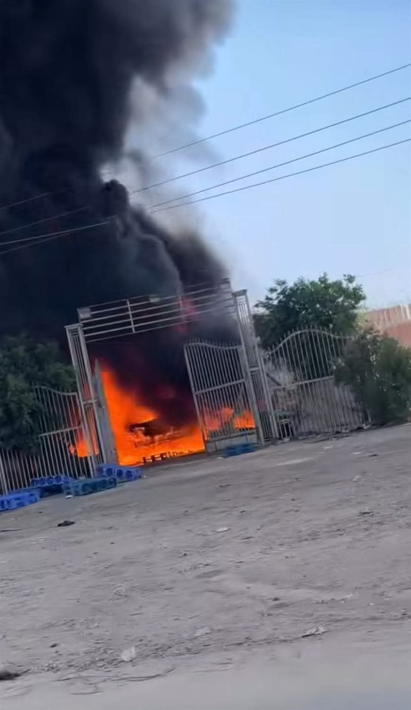 حريق في تريلا علي الطريق الزراعي،فيتو