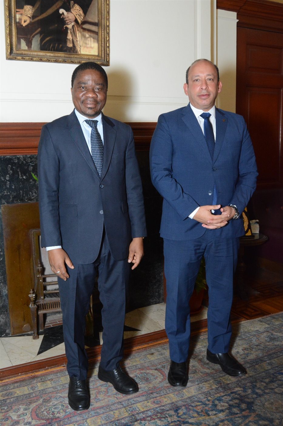 عميد قصر العيني مع سفير كوت ديفوار